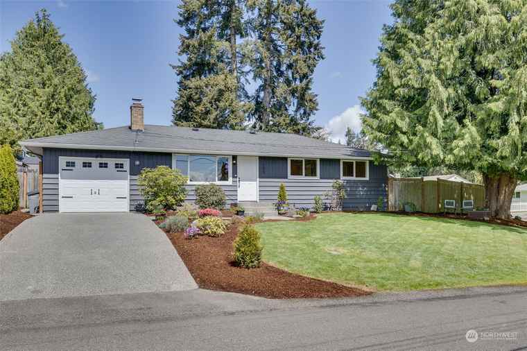 Photo of 103 234th St SW Bothell, WA 98021