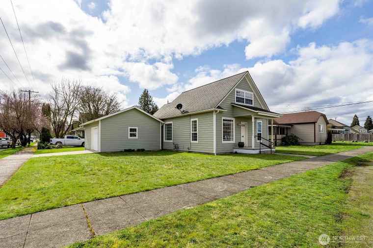 Photo of 116 E 4th St Centralia, WA 98531