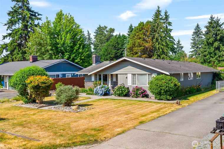 Photo of 1287 Beach Ave Marysville, WA 98270