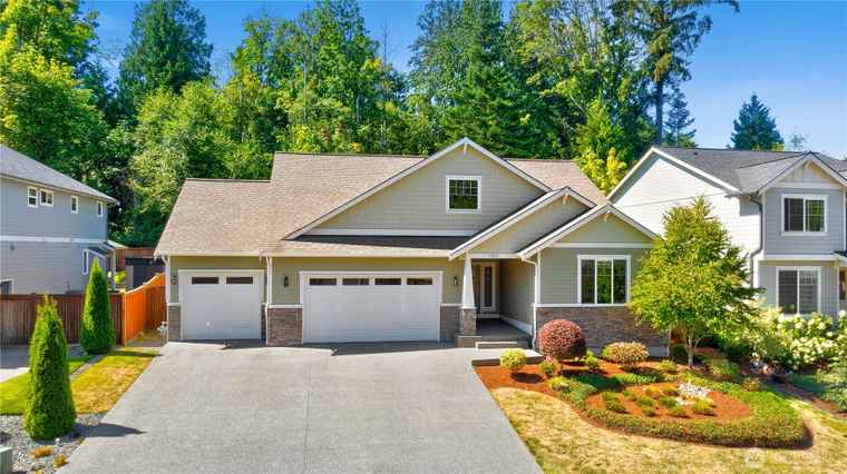 Photo of 5321 Ocean Cove Ln Blaine, WA 98230