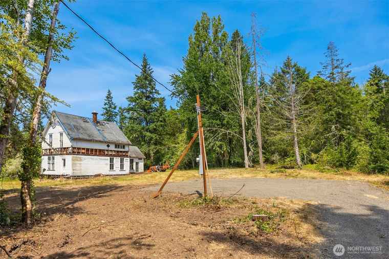 Photo of 3634 Campbell St NE Bainbridge Island, WA 98110