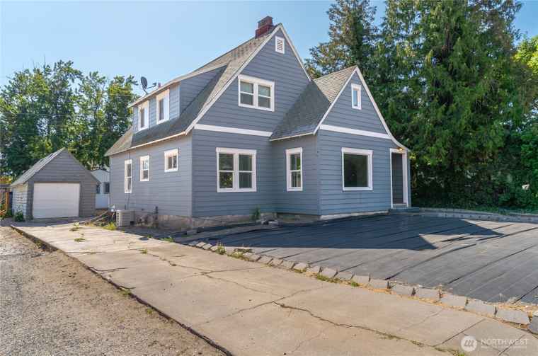 Photo of 21 S Franklin Ave Wenatchee, WA 98801