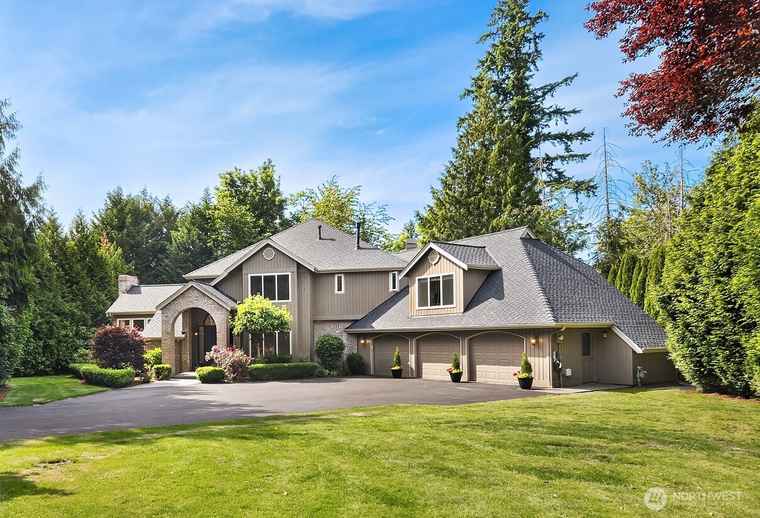 Photo of 23826 SE 59th St Issaquah, WA 98029