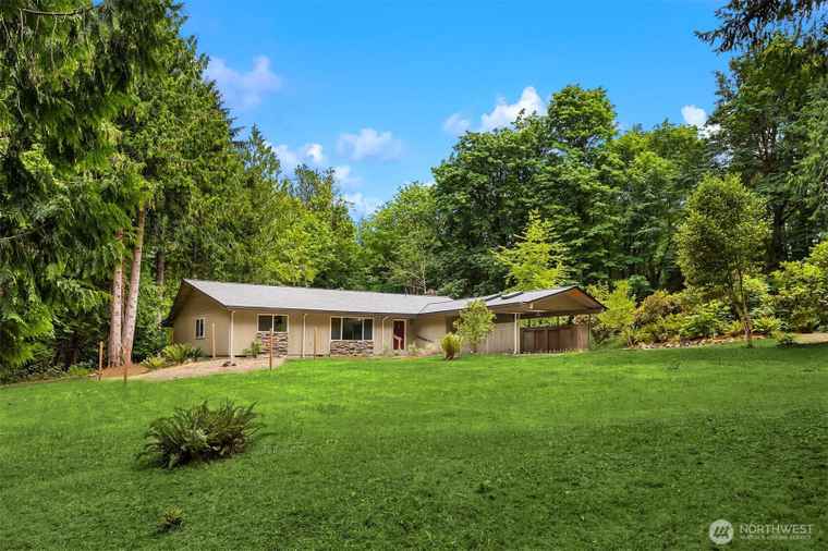 Photo of 13909 Ellingsen Rd NE Bainbridge Island, WA 98110