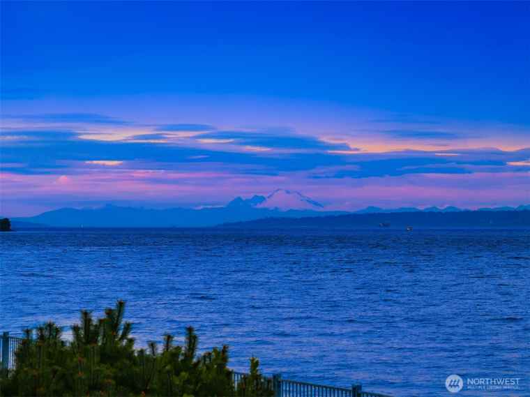 Photo of 4290 Rockaway Beach Rd NE Bainbridge Island, WA 98110