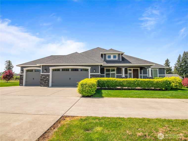 Photo of 3420 McHugh Pl Enumclaw, WA 98022