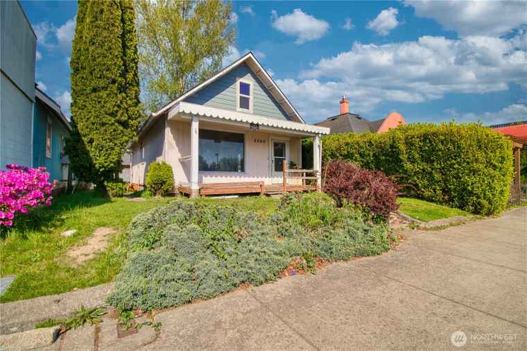 Photo of 2060 Main St Ferndale, WA 98248