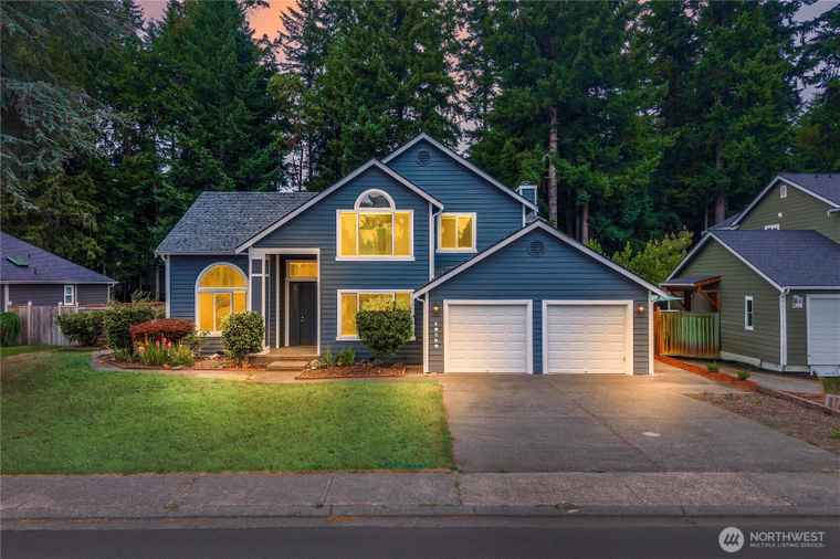 Photo of 12759 Plateau Cir NW Silverdale, WA 98383
