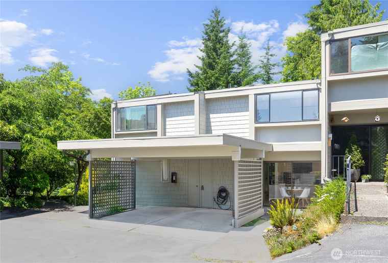 Photo of 22707 Lakeview Dr Unit G2 Mountlake Terrace, WA 98043