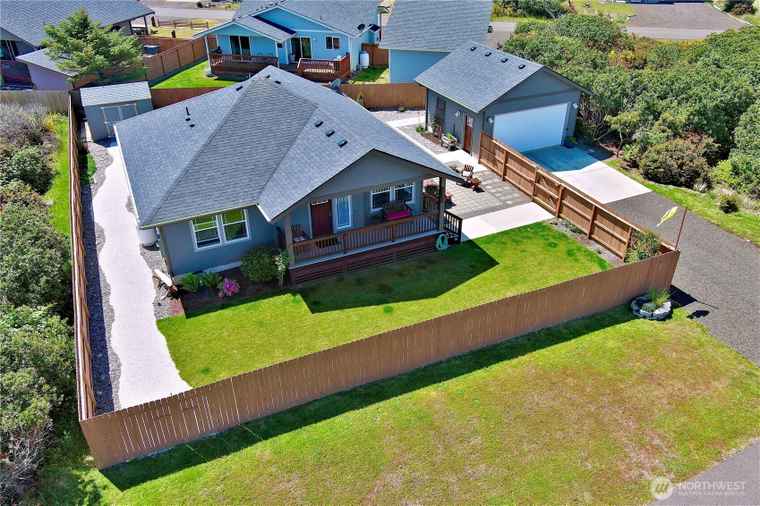 Photo of 1233 Camero Loop SW Ocean Shores, WA 98569