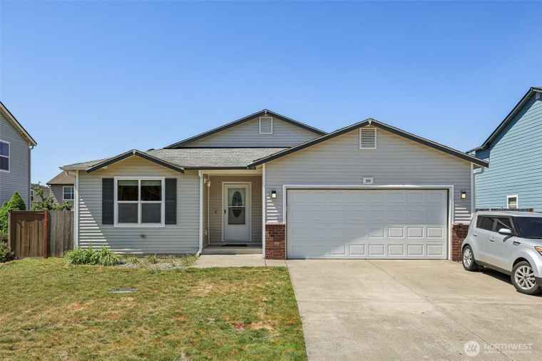 Photo of 203 Lane Blvd NE Orting, WA 98360