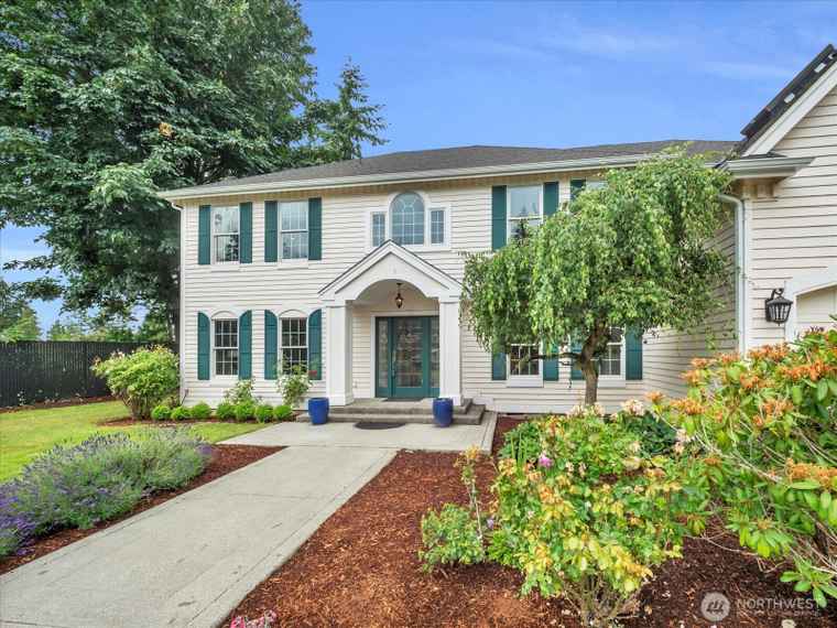 Photo of 1242 Youngwood Rd Camano Island, WA 98282