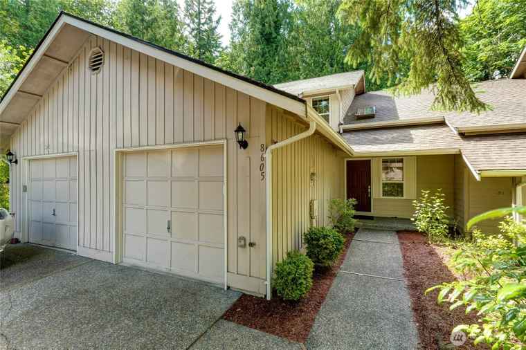 Photo of 8605 137th Ave NE Redmond, WA 98052