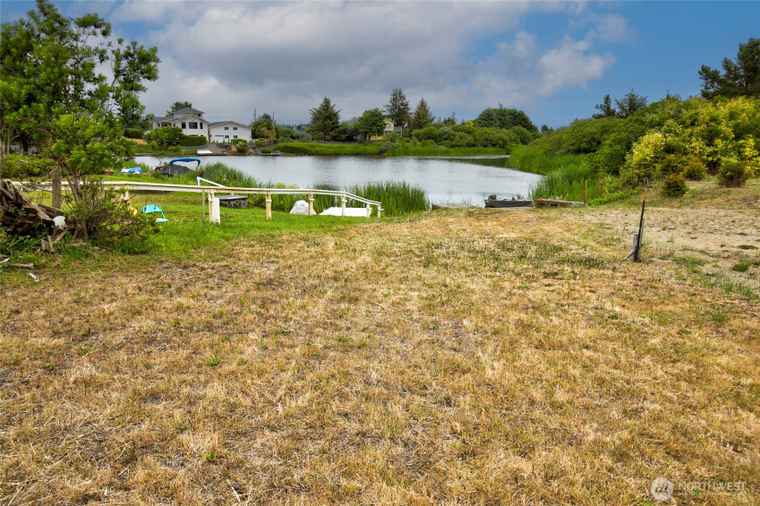 Photo of 399 N Razor Clam Dr SW Ocean Shores, WA 98569