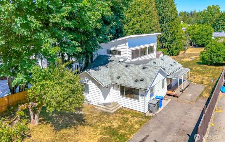 Photo of 1632 Aberdeen Ave NE Renton, WA 98056
