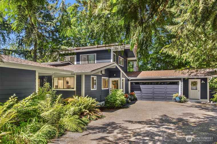 Photo of 11925 Manzanita Ln NE Bainbridge Island, WA 98110
