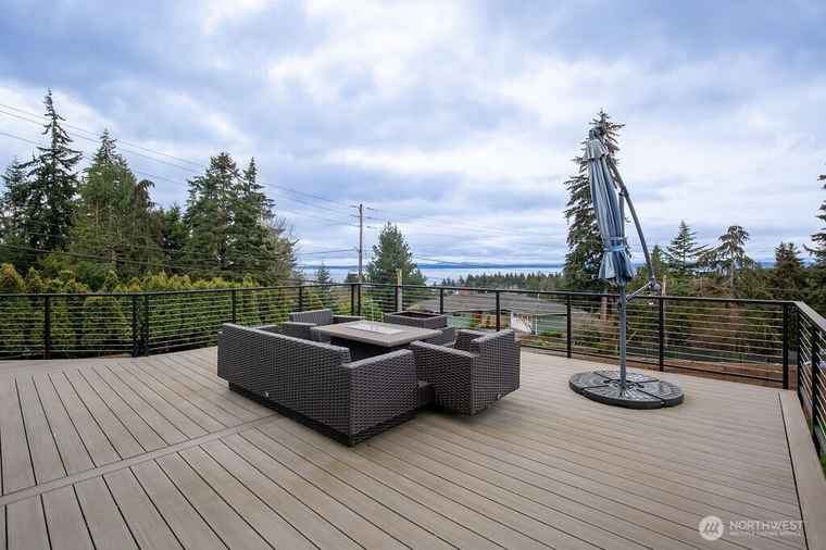 Photo of 19005 11th Ave NW Shoreline, WA 98177
