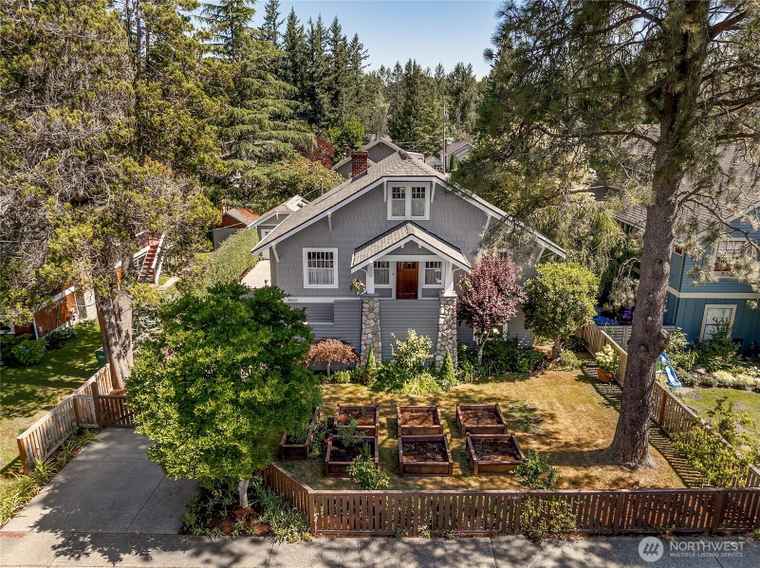 Photo of 39622 SE Park St Snoqualmie, WA 98065
