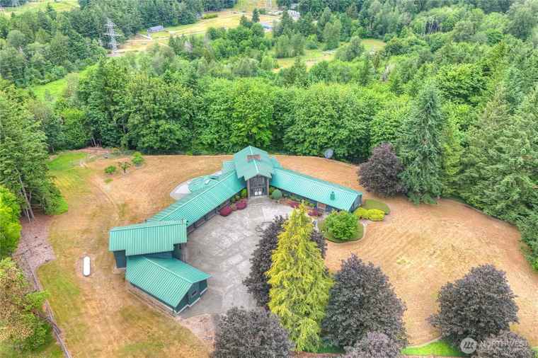 Photo of 3011 Bush Mountain Ct SW Tumwater, WA 98512