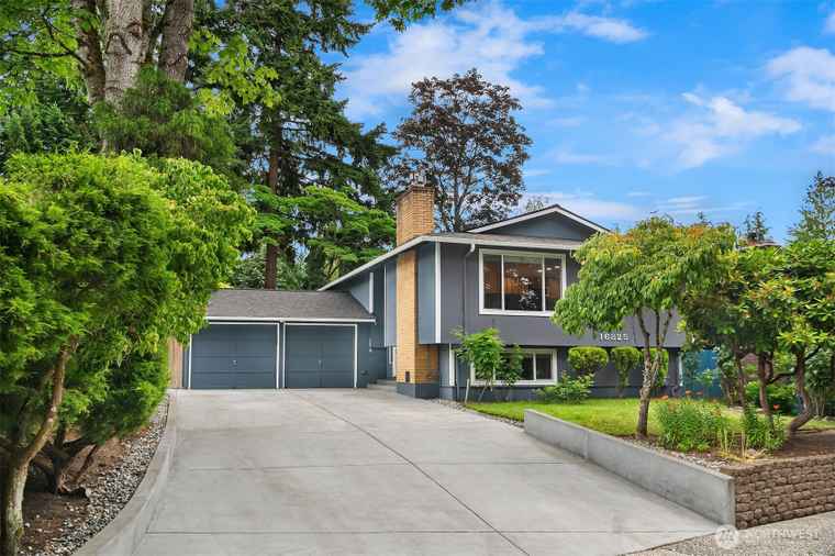 Photo of 16825 NE 106th St Redmond, WA 98052