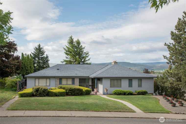 Photo of 906 E 3rd Ave Ellensburg, WA 98926