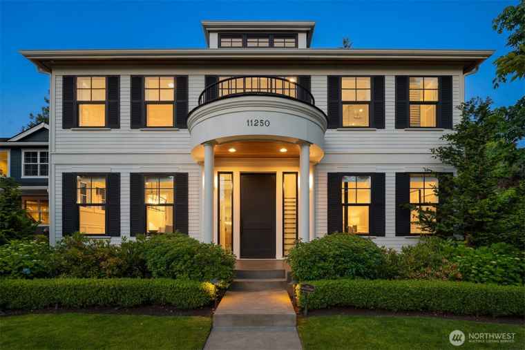 Photo of 11250 108th Ave NE Kirkland, WA 98033