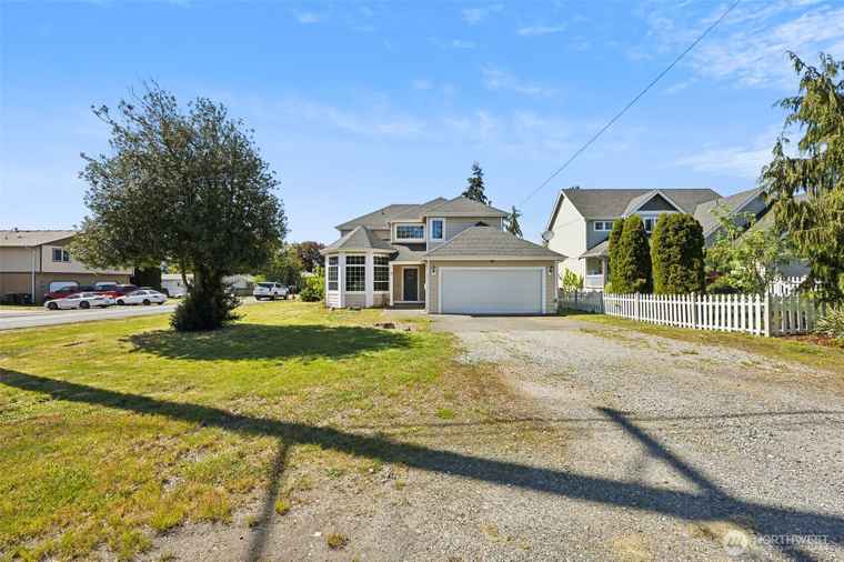Photo of 201 3rd St NE Yelm, WA 98597