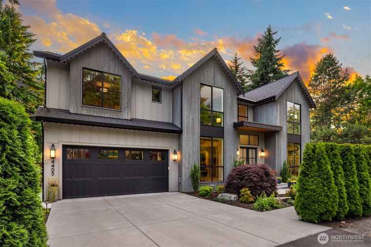 Photo of 4405 88th Ave SE Mercer Island, WA 98040
