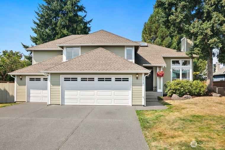 Photo of 10818 52nd Pl W Mukilteo, WA 98275
