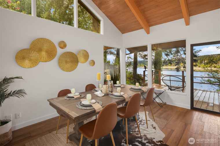 Photo of 16357 Reitan Rd NE Bainbridge Island, WA 98110