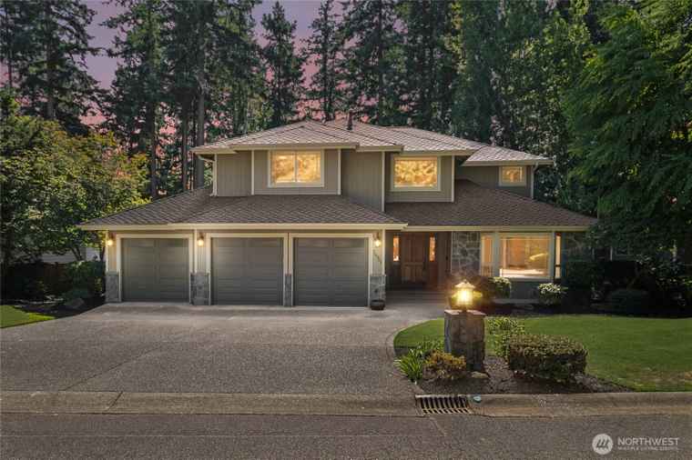 Photo of 24961 230th Pl SE Maple Valley, WA 98038