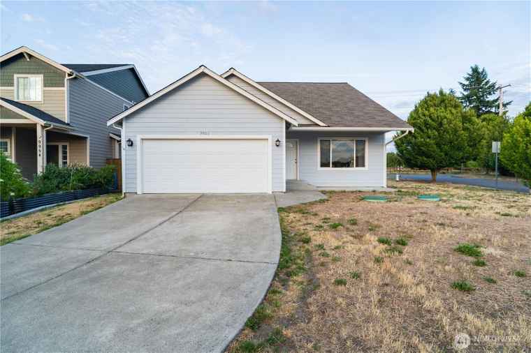 Photo of 9960 Locust Ct SE Yelm, WA 98597