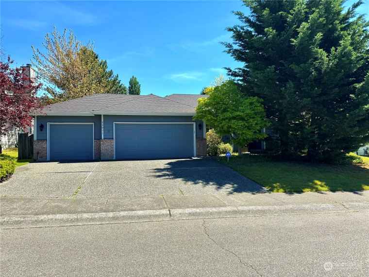 Photo of 23011 14th Pl W Bothell, WA 98021