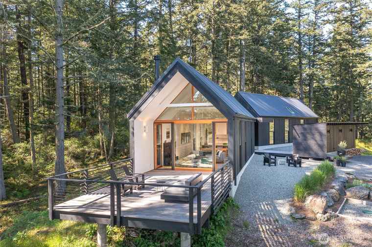 Photo of 51 Lakshmi Rd Orcas Island, WA 98245