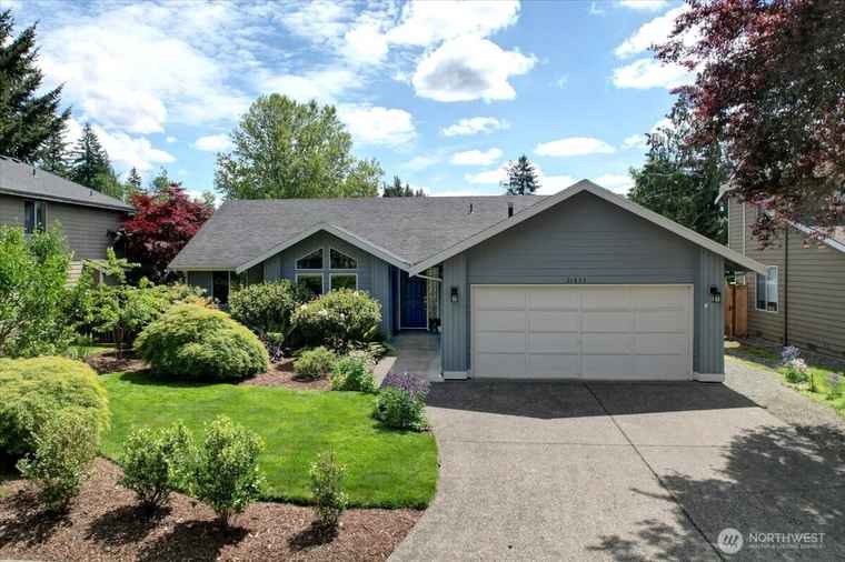 Photo of 21835 SE 236th Pl Maple Valley, WA 98038