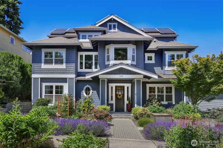 Photo of 130 NE 64th St Seattle, WA 98115
