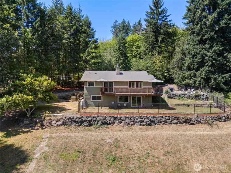 Photo of 19445 Viking Ave NW Poulsbo, WA 98370