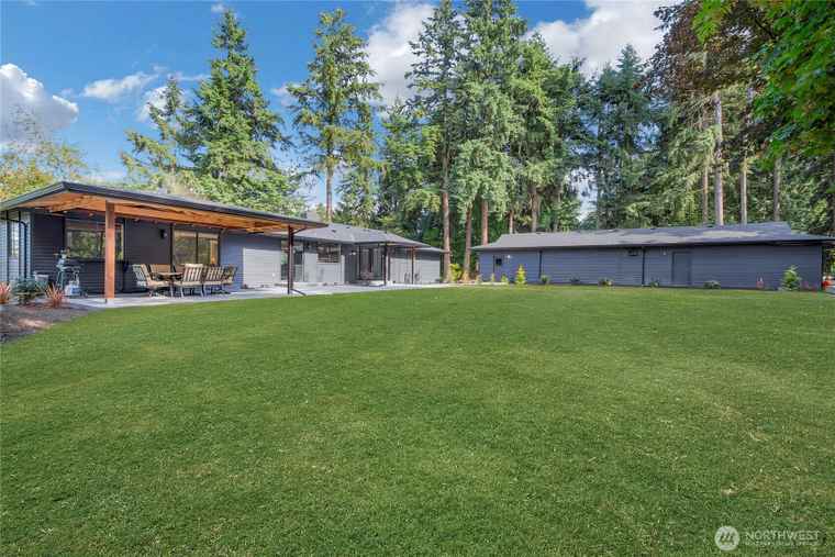 Photo of 3327 170th Ave E Lake Tapps, WA 98391