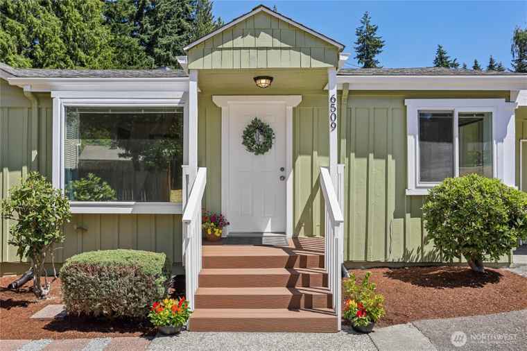 Photo of 6509 222nd St SW Mountlake Terrace, WA 98043