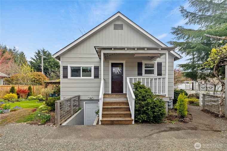Photo of 32229 Morgan Dr Black Diamond, WA 98010