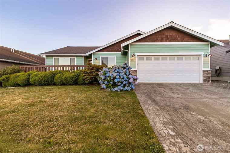 Photo of 5983 Honeycutt Ct Ferndale, WA 98248