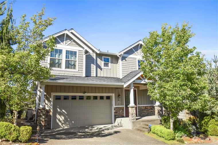 Photo of 2738 NW Pine cone Pl Issaquah, WA 98029