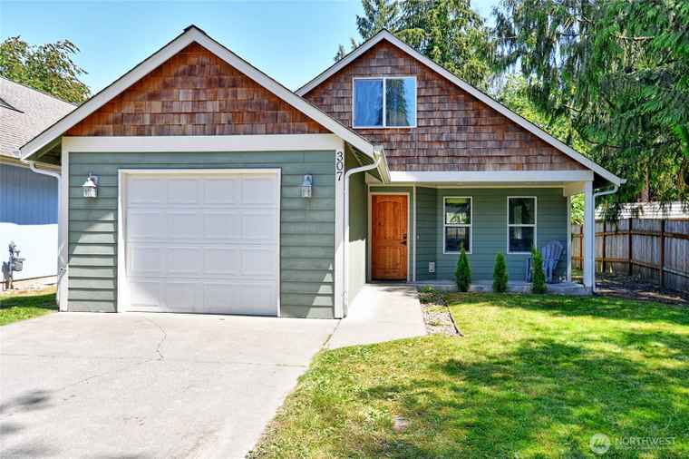 Photo of 307 Portage Ave Granite Falls, WA 98252