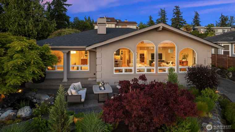 Photo of 1602 Washington Ave Mukilteo, WA 98275