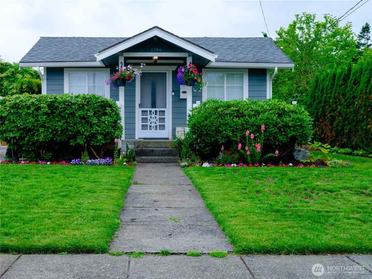Photo of 1144 Lafromboise St Enumclaw, WA 98022