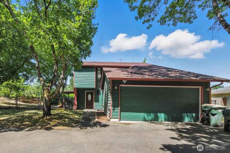 Photo of 3044 Carpenter Hills Loop SE Lacey, WA 98503