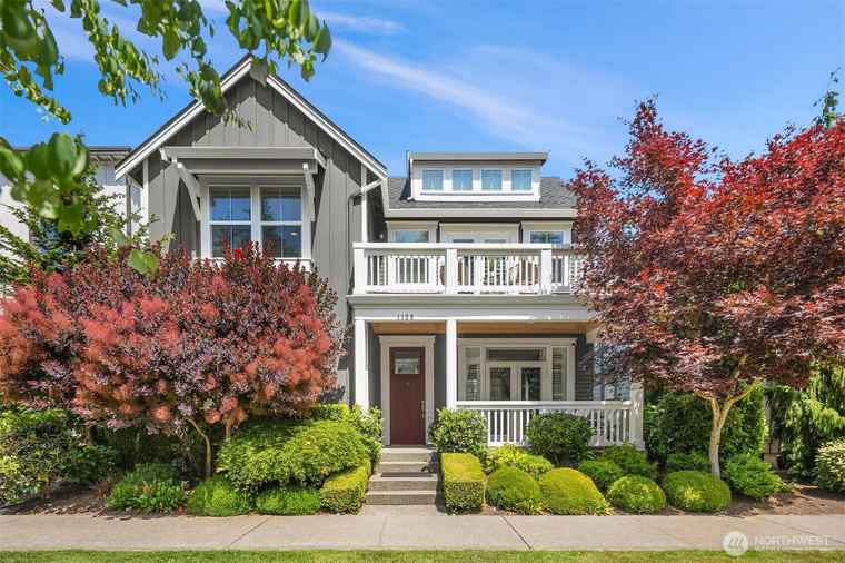 Photo of 1136 Pine Crest Cir NE Issaquah, WA 98029