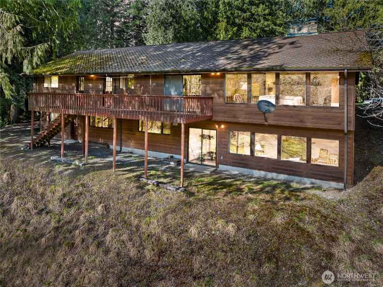 Photo of 30703 SE 408th St Enumclaw, WA 98022
