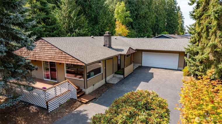 Photo of 2920 Comanche Dr Mount Vernon, WA 98273