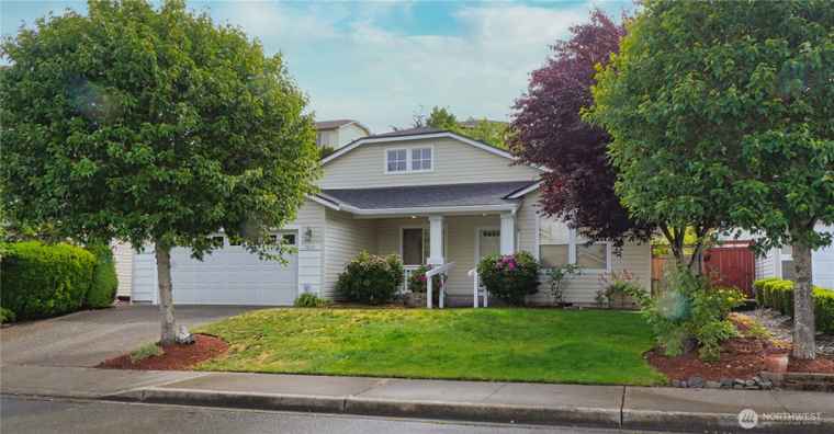 Photo of 2820 V Ct SE Auburn, WA 98002